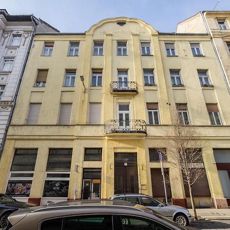 Bpr Simply Azure Apartment Budapest Exterior photo