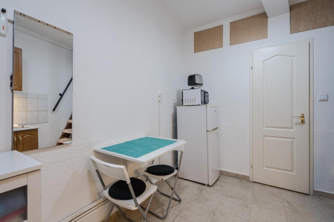 Bpr Simply Azure Apartment Budapest Exterior photo