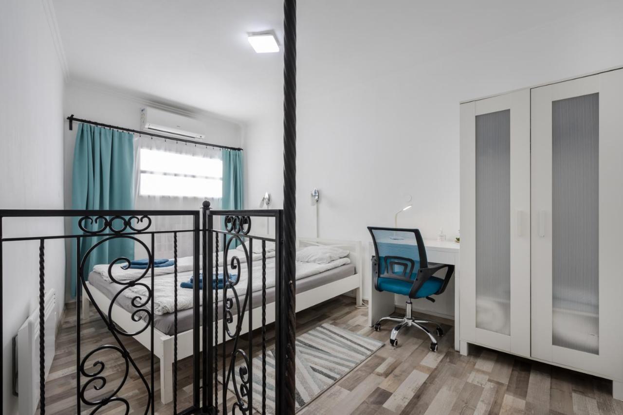 Bpr Simply Azure Apartment Budapest Exterior photo