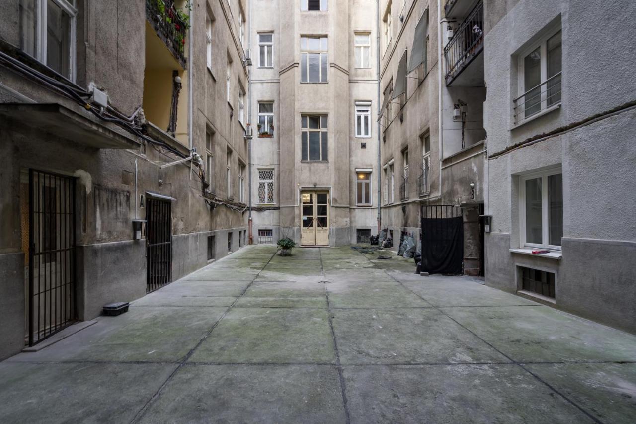 Bpr Simply Azure Apartment Budapest Exterior photo